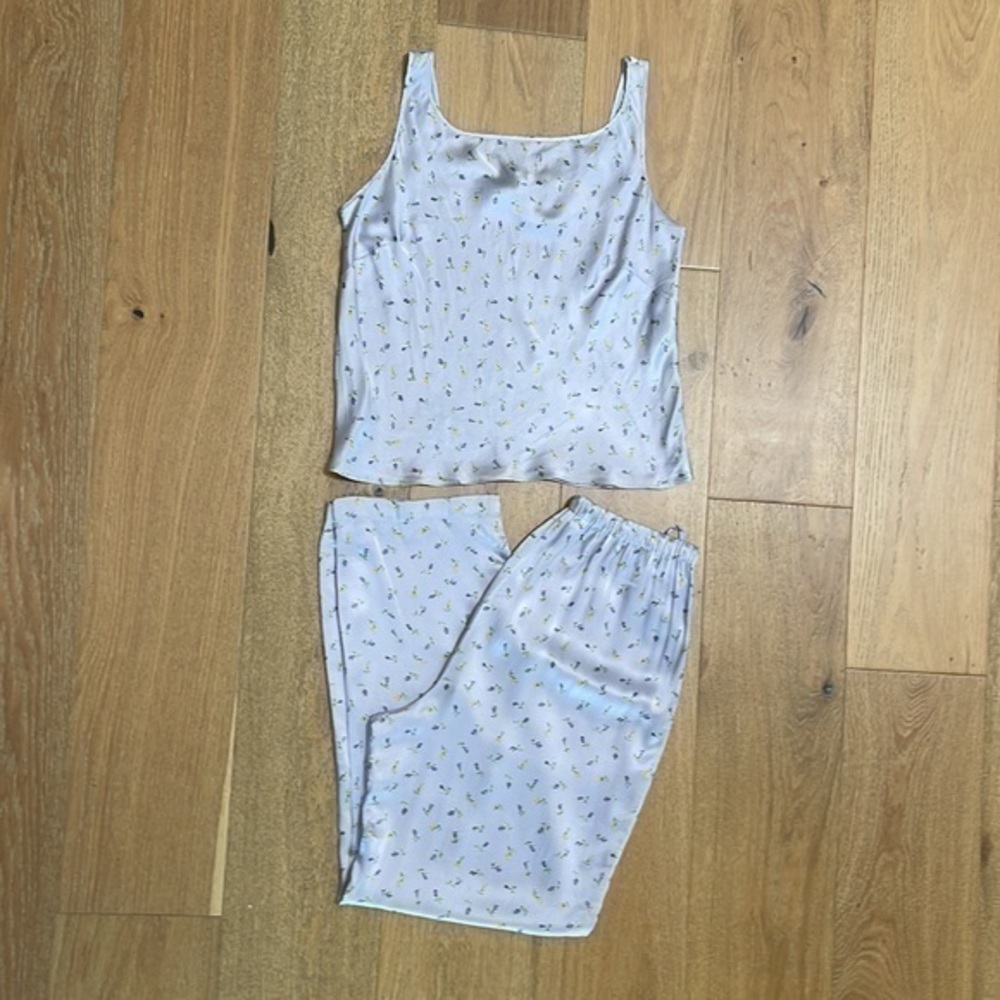 Women’s White Floral Tank & Elastic-Waist Pajama Set